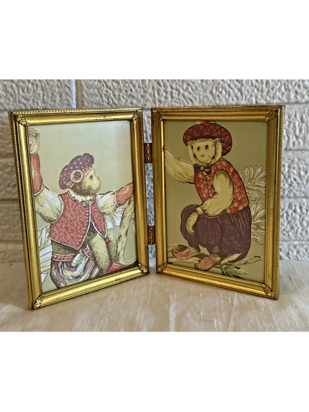 VINTAGE ORNATE LEMON GOLD DANISH BI-FOLD 5X7 PICTURE FRAME